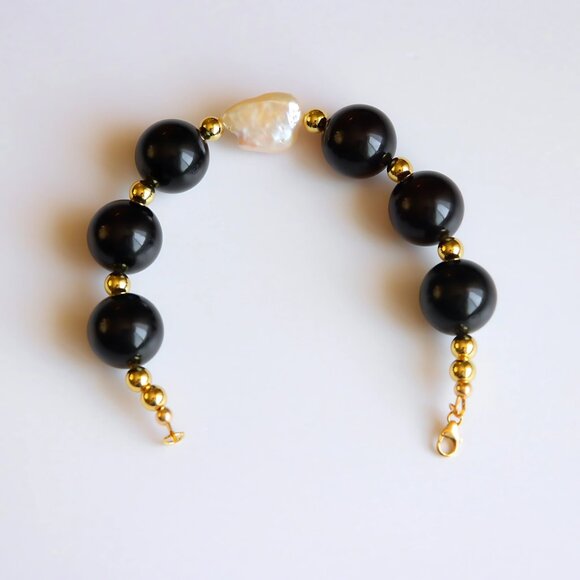 Baltic Cherry Amber & Pearl Bracelet – 18k Gold Filled - Picture 4 of 6